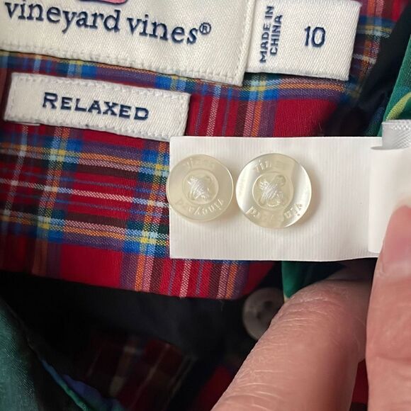 Vineyard Vines Relaxed Fit Mixed Plaid Button Front Shirt 10 - Picture 8 of 8